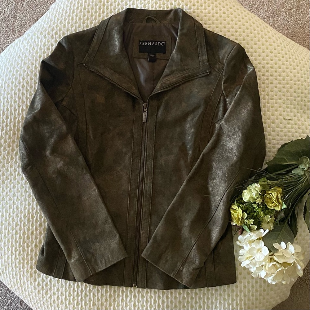 🌲Bernardo Women’s Suede Jacket🌲